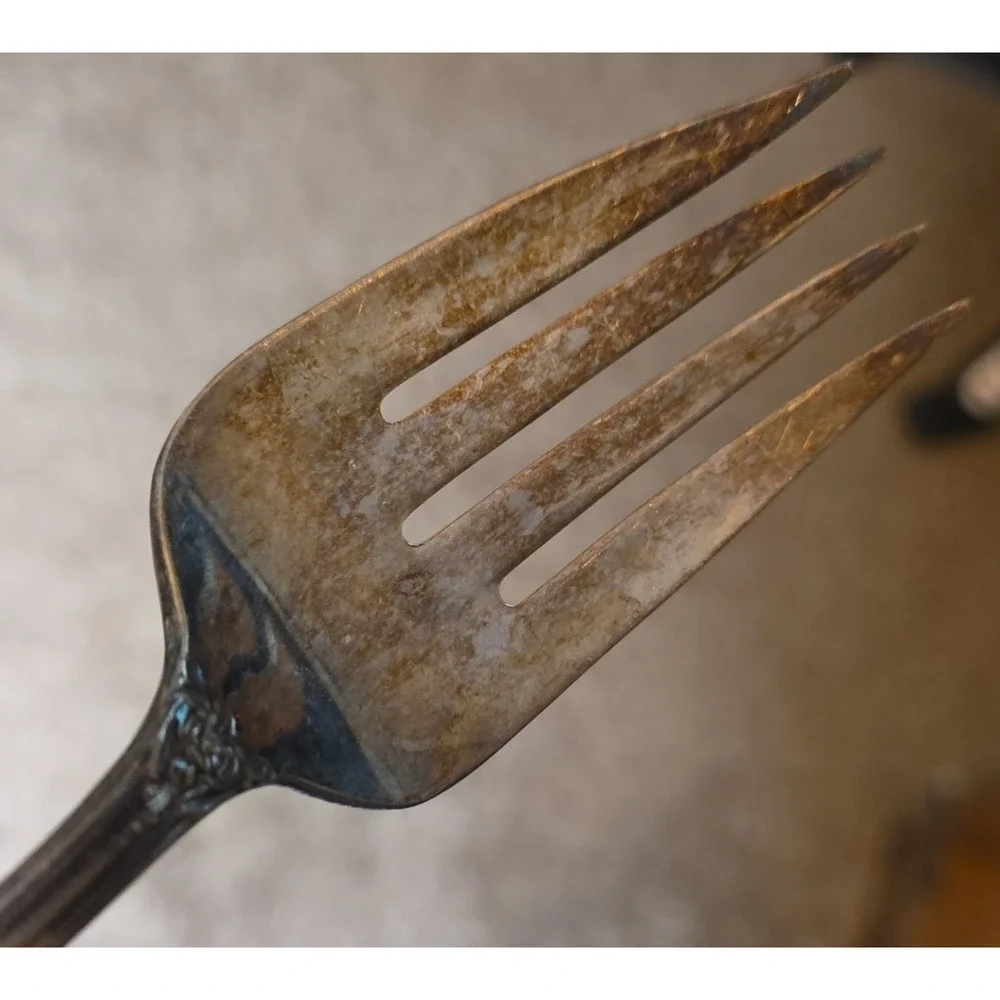 Vintage Wm. Rogers & Son Vintage Serving Meat Salad Fork - 8.5